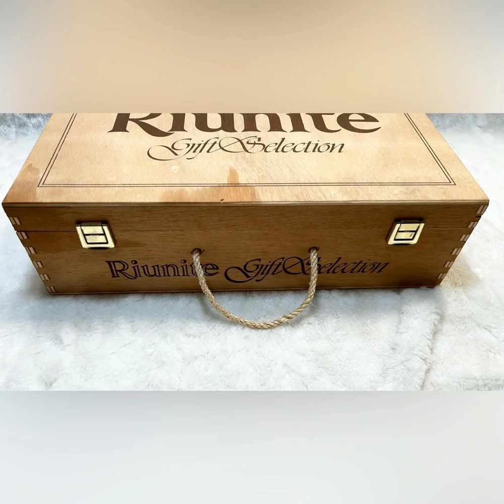 Vintage Riunite Wooden Wine Crate Box Storage Crate Made in Italy